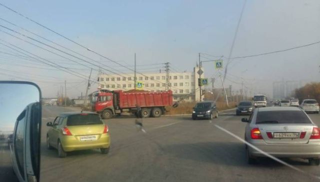 Министр Семенов о массовом сбое связи: произошло две аварии