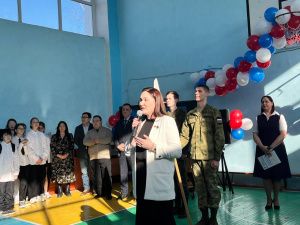 В школе № 30 Якутска отметили 10-летие воссоединения Крыма с Россией