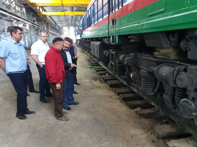 Первый зампред  Правительства Якутии Алексей Колодезников  посетил объекты компании «Железные дороги Якутии»