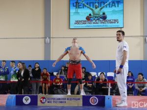 Еще трех золотых медалей добились якутские мас-рестлеры на чемпионате России