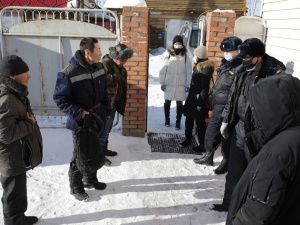 В Якутске провели акцию по профилактике коронавируса среди бездомных 