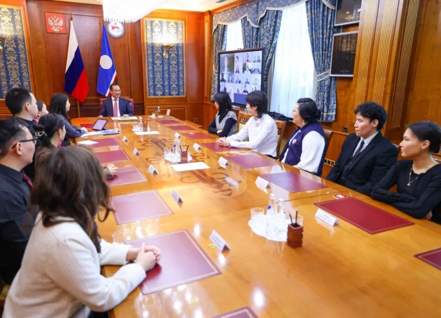 В преддверии Дня российского студенчества Айсен Николаев напутствовал именных стипендиатов