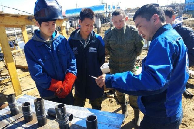 В Якутии более половины выпускников ссузов 2023 года уже трудоустроены