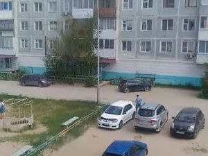 В Якутске женщины, приехавшие поддержать Александра Габышева, сбежали из обсерватора и забаррикадировались в квартире