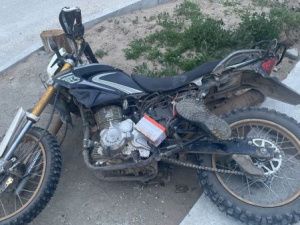 Пьяный мотоциклист в Намском районе ночью наехал на лошадь