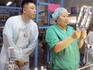 Алкогольная мафия в Якутии чувствует себя вольготно, а легальные производители страдают