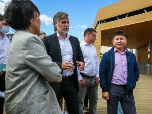 В Якутске благоустраивают общественные пространства и дворовые территории   