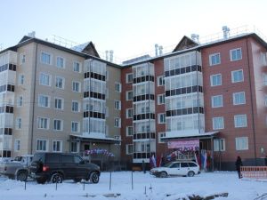 53 семьи переехали в новые квартиры из аварийного жилья в Чурапчинском районе Якутии
