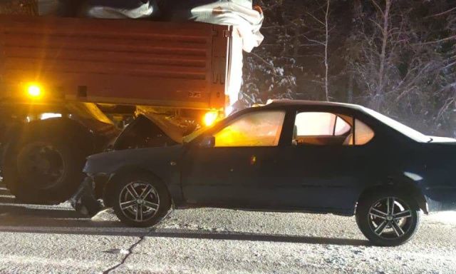 Пьяный водитель врезался в грузовик в Хангаласском районе