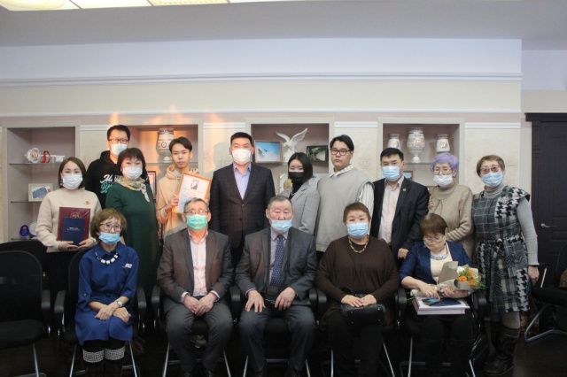 В День российской печати наградили лучших журналистов по итогам 2021 года