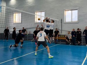 Волейболисты Антикризисного блока «оттеснили» прошлогодних победителей