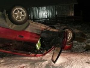 «Упал, очнулся, гипс»: Выпив, двое односельчан угодили в аварию