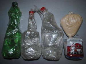 В колонию пытались перебросить три килограмма дрожжей