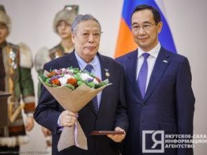 Учёный Анатолий Алексеев стал почётным гражданином Якутии