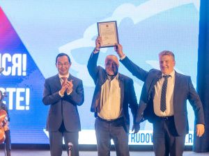 Глава Якутии поздравил алданцев с присвоением городу Алдан почётного звания «Город трудовой доблести»