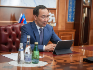 Айсен Николаев рассмотрел вопросы создания Всемирного центра мамонта