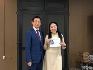 Выдающимся ювелирам и художникам вручили нагрудные знаки «Бриллиант Якутии»