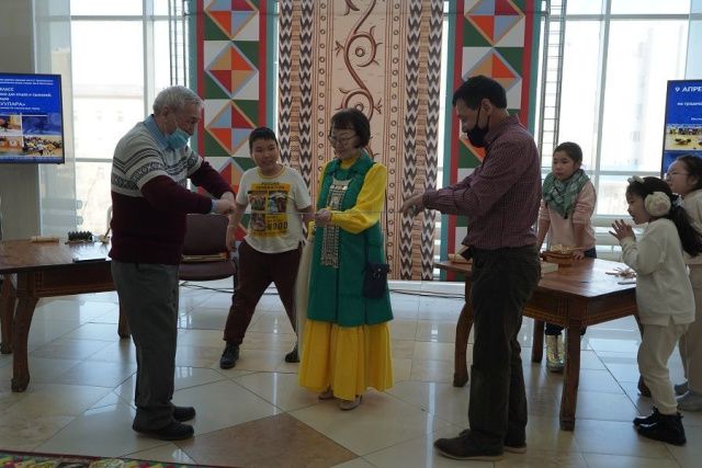 Мастер-класс «Өбүгэлэрбит оонньуулара»