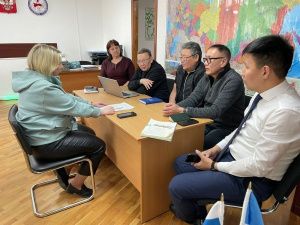 Ольга Балабкина провела в Хабаровске рабочую встречу с мобильной бригадой медиков и посетила воинскую часть