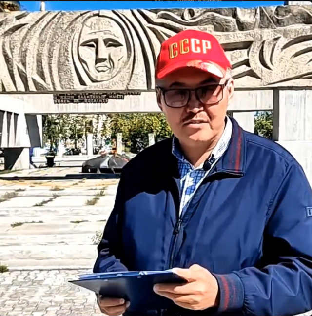 Коммунистам не дали помитинговать на площади Марата