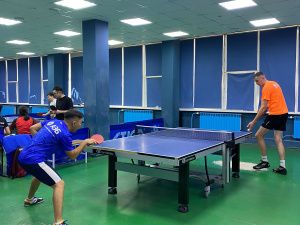 Команда АЭБ стала абсолютным победителем соревнований по настольному теннису на Банкиаде-2023