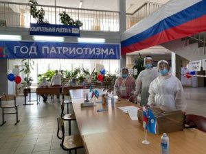 В Якутске открылись участки для Общероссийского голосования