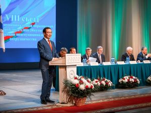 Айсен Николаев поручил увеличить господдержку многодетных семей на улучшение жилищных условий