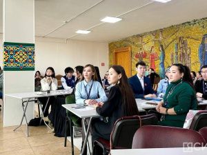 В Якутске прошла проектная сессия финалистов конкурса «Время традиций»