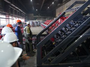 Евгений Григорьев встретился с коллективом завода ДСК