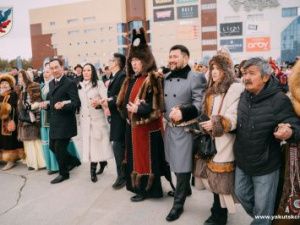 В Якутске состоялся всеобщий осуохай в честь Дня Республики