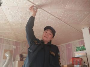 В Якутии с начала акции «Предупреди пожар – установи АДПИ!» подключили 405 пожарных извещателей