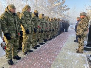 Росгвардейцы почтили память погибших коллег Александра Рыжикова и Станислава Голомарева