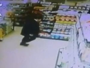 В Якутске молодой человек украл платежный терминал в супермаркете