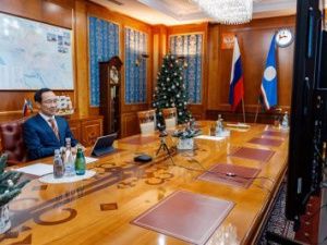 Айсен Николаев поручил обеспечить бесперебойную работу учреждений здравоохранения в новогодние праздники