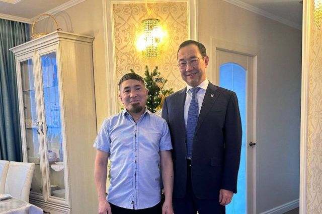 Герой России Филипп Евсеев справил новоселье