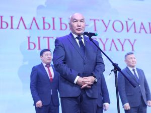 Дни Вилюйского улуса в Якутске приурочили к 390-летию Вилюйска и юбилею Степана Аржакова