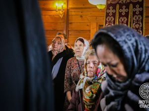 В Лазареву субботу Архиепископ Роман совершил Литургию в Спасском монастыре