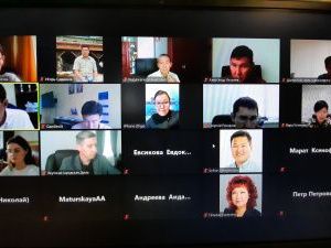 Вместо руководителя бухгалтер