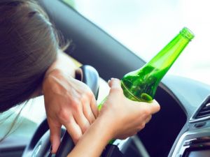 «Зита и Гита» в исполнении пьяной автоледи, гаишников и людей в мантиях. Где были глаза инспекторов ГАИ и судей?