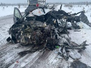 В Якутии водитель устроил ДТП, в котором сам и погиб