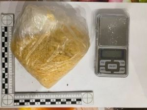 Фасовал привезенные самолетом наркотики по тайникам: В Якутске под суд направлен наркосбытчик