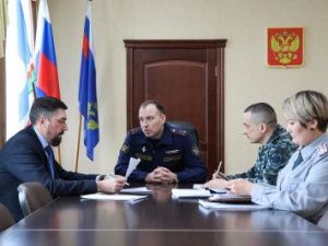 Начальник УФСИН Василий Седрисев и глава Нерюнгринского района Роман Щегельняк обсудили вопросы расширения сети исправительных центров 
