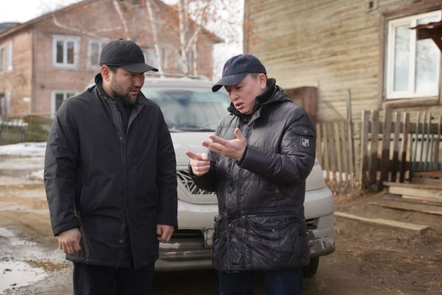 Евгений Григорьев проверил ход весенней санитарной очистки в Якутске