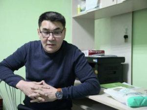 Житель Якутска потратил миллионы на абсолютно чужих людей