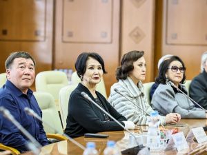 Работникам культуры Якутии вручили государственные награды