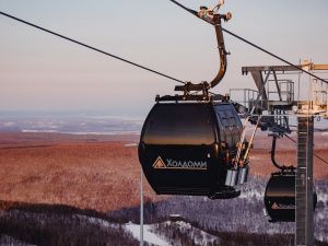 Каток, глэмпинг и собачьи упряжки: где отдохнуть зимой в Хабаровском крае