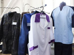 Постельное бельё, мебель и шкафчики с электронными замками: что производят в колонии № 1 в Якутске