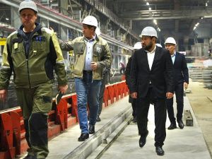 Евгений Григорьев встретился с коллективом завода ДСК