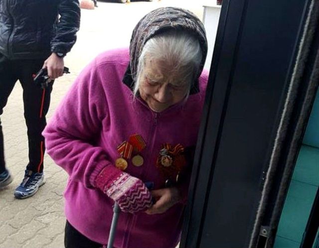 “Мы очень и очень устали скитаться и попрошайничать”  ПЕНСИОНЕРКА ВЗЫВАЕТ О ПОМОЩИ