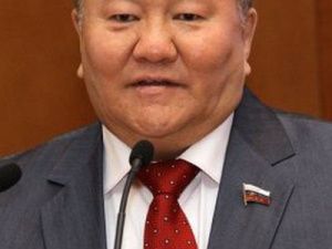 Федот Тумусов рассказал о средней зарплате якутян Государственной Думе